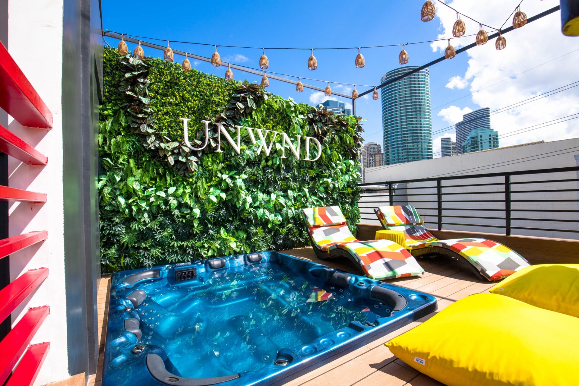 Discover 6 Rooftop Bars in Makati City Go for Lokal [g4l] Philippines