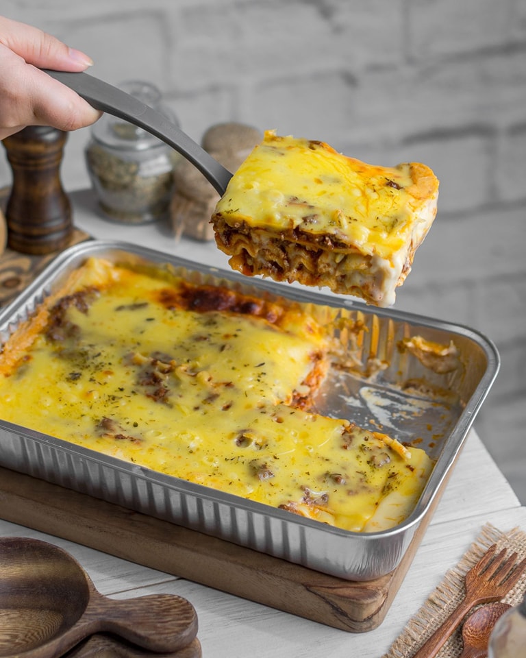 lasagna tray