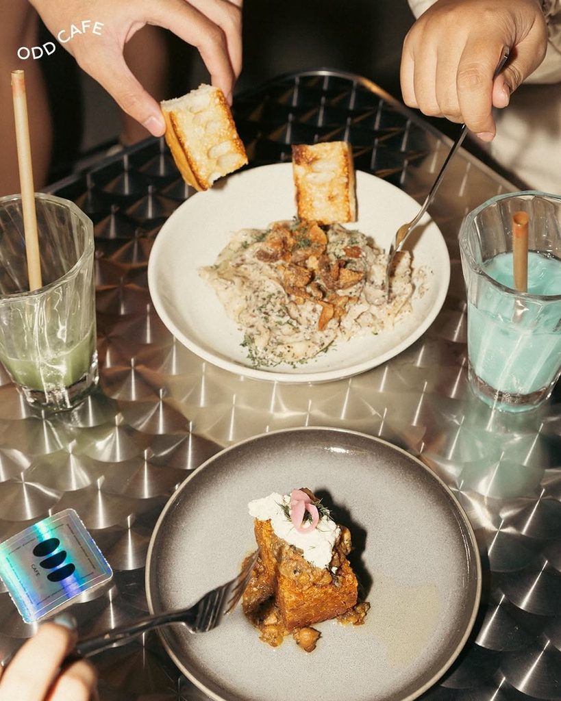 Odd Cafe